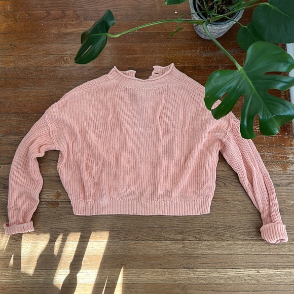 Cropped Knit Sweater - Picture 3 of 3
